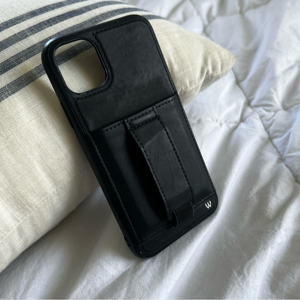 Walli Case iPhone 11